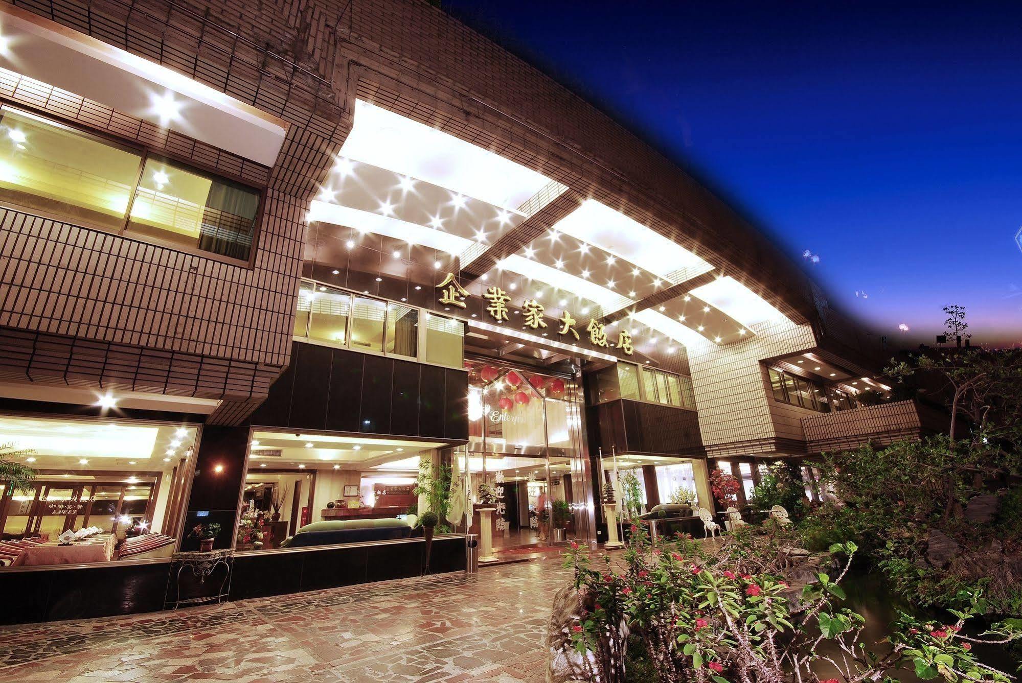 The Enterpriser Hotel Tchaj-čung Exteriér fotografie