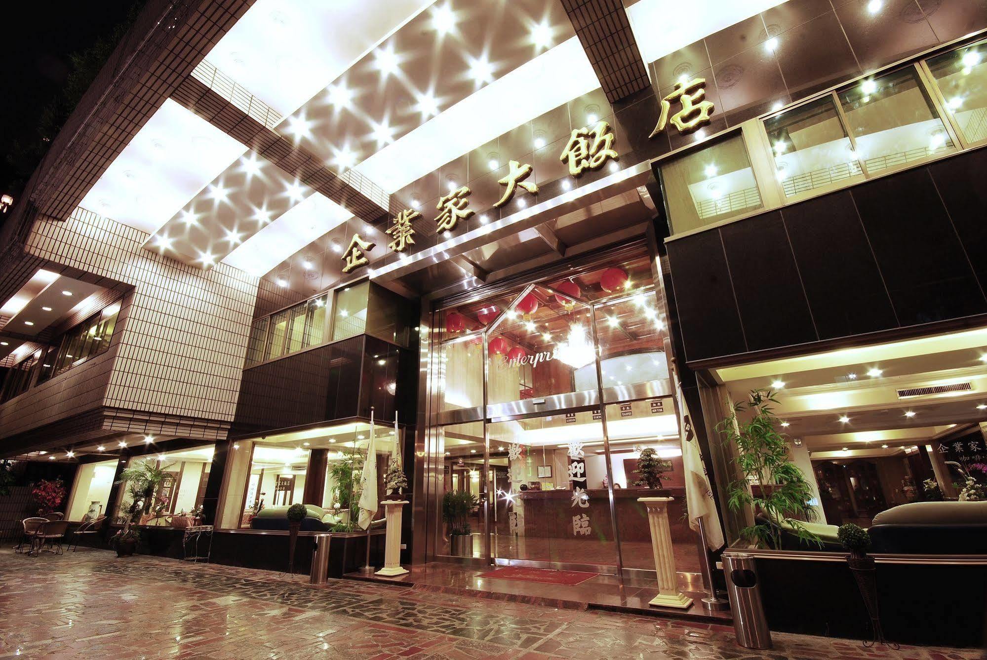 The Enterpriser Hotel Tchaj-čung Exteriér fotografie